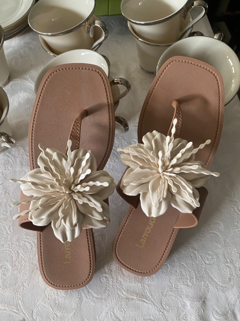 Shoes - Picture 5 of 6